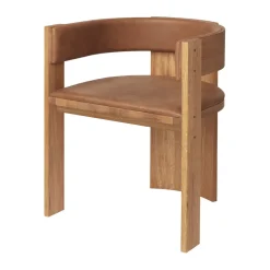 Silla Collector, Roble lacado en tono cálido-cuero coñac*Kristina Dam Studio Clearance