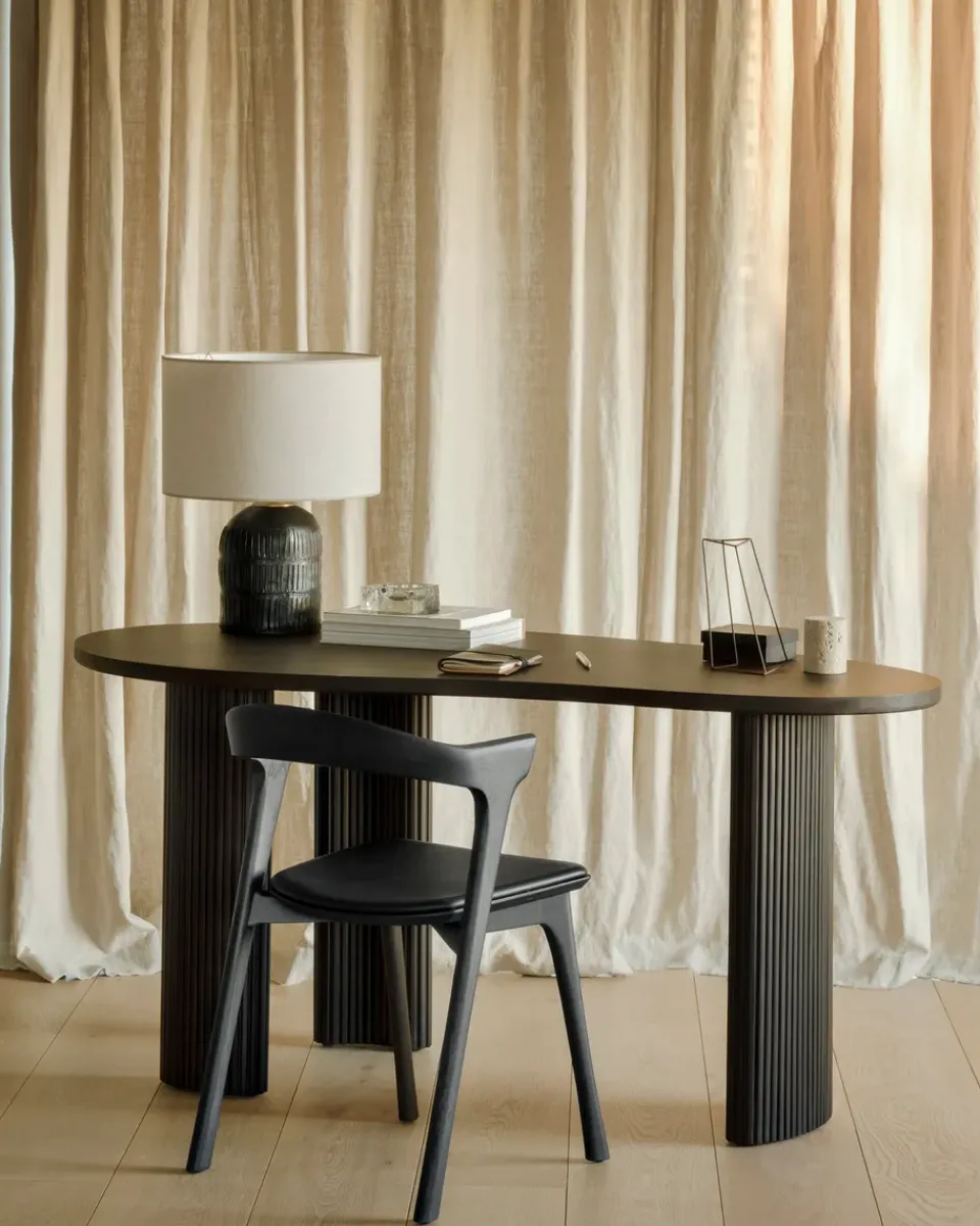Silla con asiento de cuero Bok , Roble tintado -cuero*Ethnicraft Online