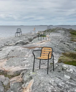Silla con reposabrazos Vig Robinia, Black*Normann Copenhagen Clearance