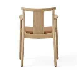 Silla con reposbrazos y cojín de silla Merkur, Oak- Dakar 0250 cognac*Audo Copenhagen Sale