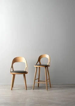 Silla de bar Colibri 63 cm, Roble aceitado-cojín negro*Hans K Clearance