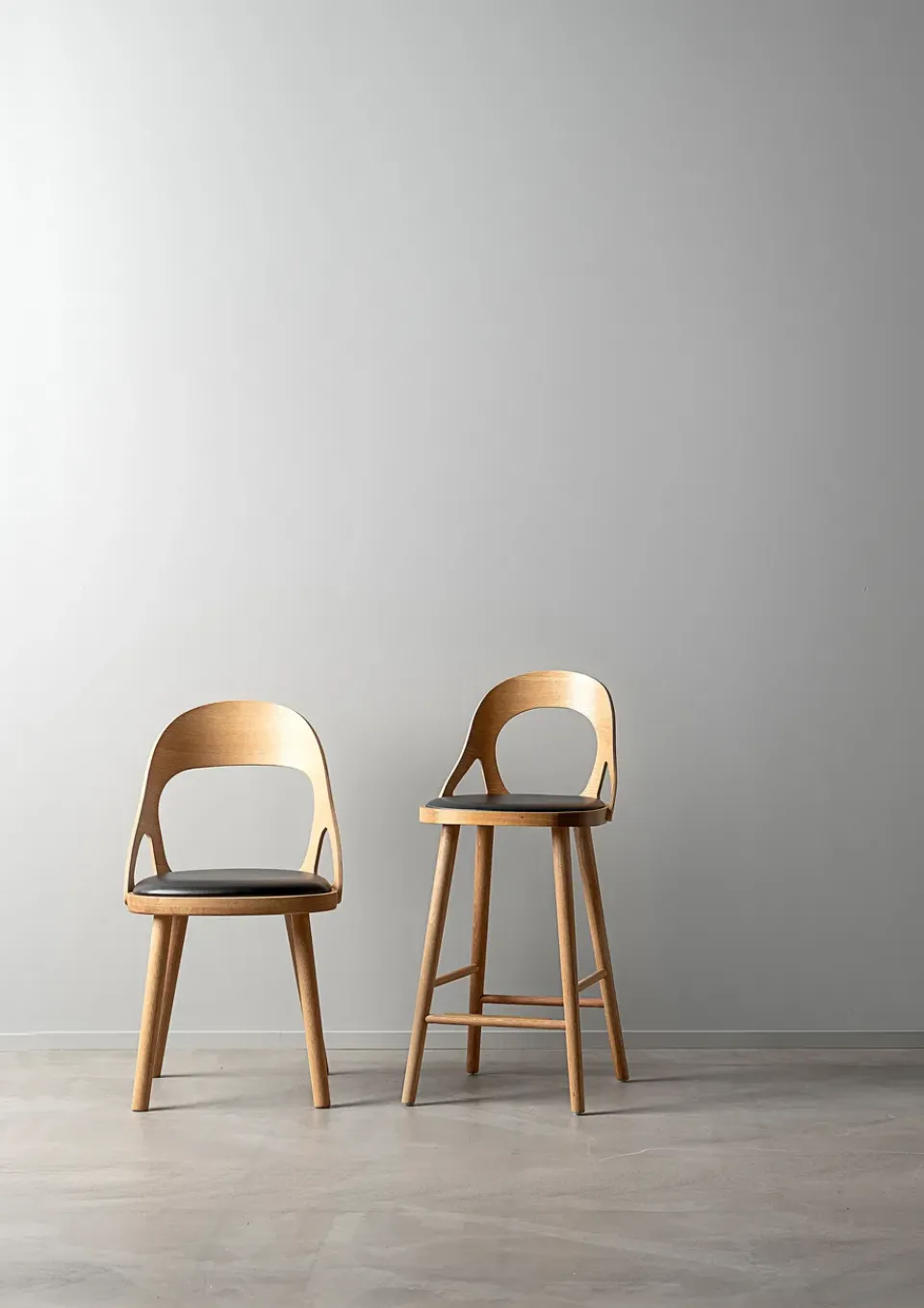Silla de bar Colibri 63 cm, Roble aceitado-cojín negro*Hans K Clearance
