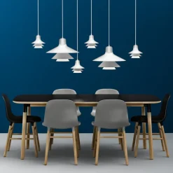 Silla Form, Red, patas de roble*Normann Copenhagen Online