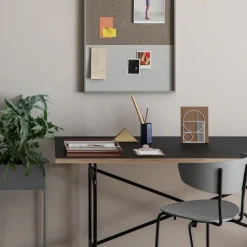 Silla Herman, Red brown, patas de fresno en marrón rojizo*Ferm Living Best