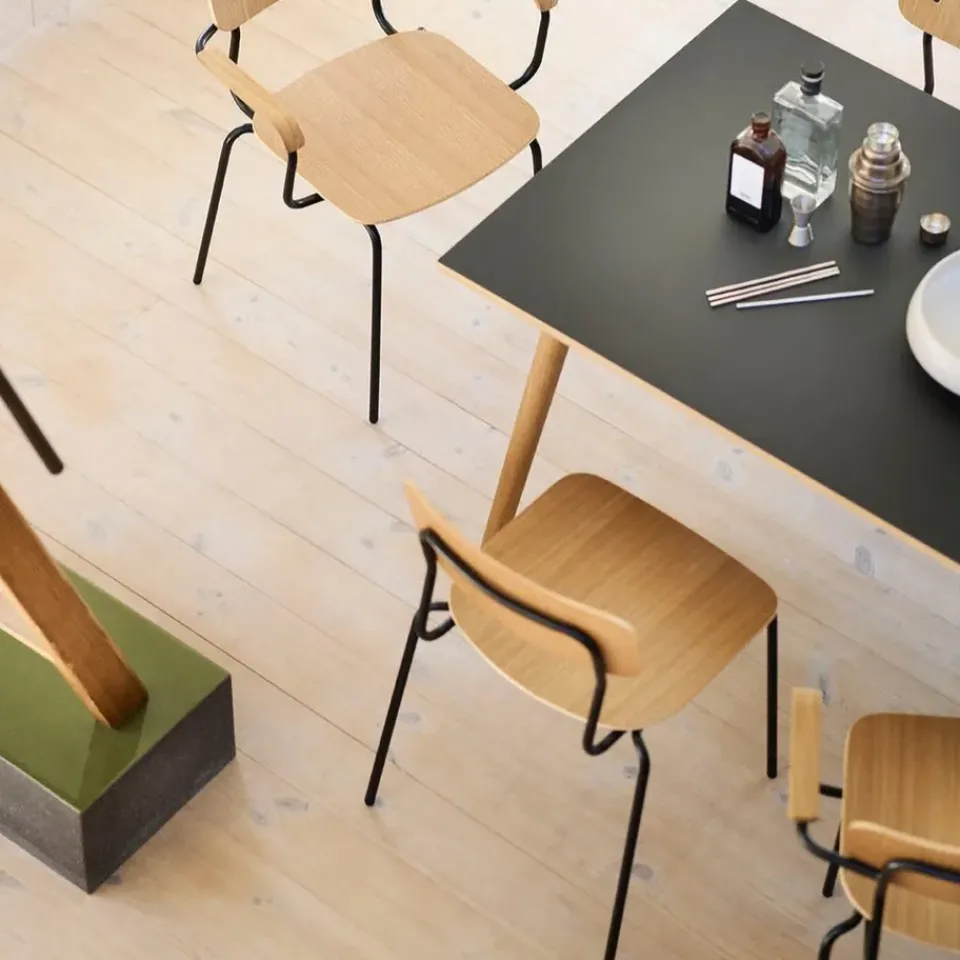 Silla J182 Holmen, pack de 4, Chapa de roble-patas negras*FDB Møbler Sale
