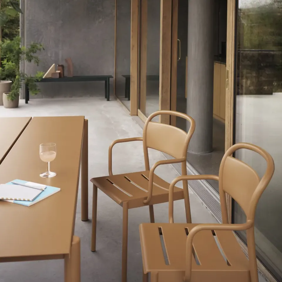 Silla Linear steel armchair, Burnt orange*Muuto Hot