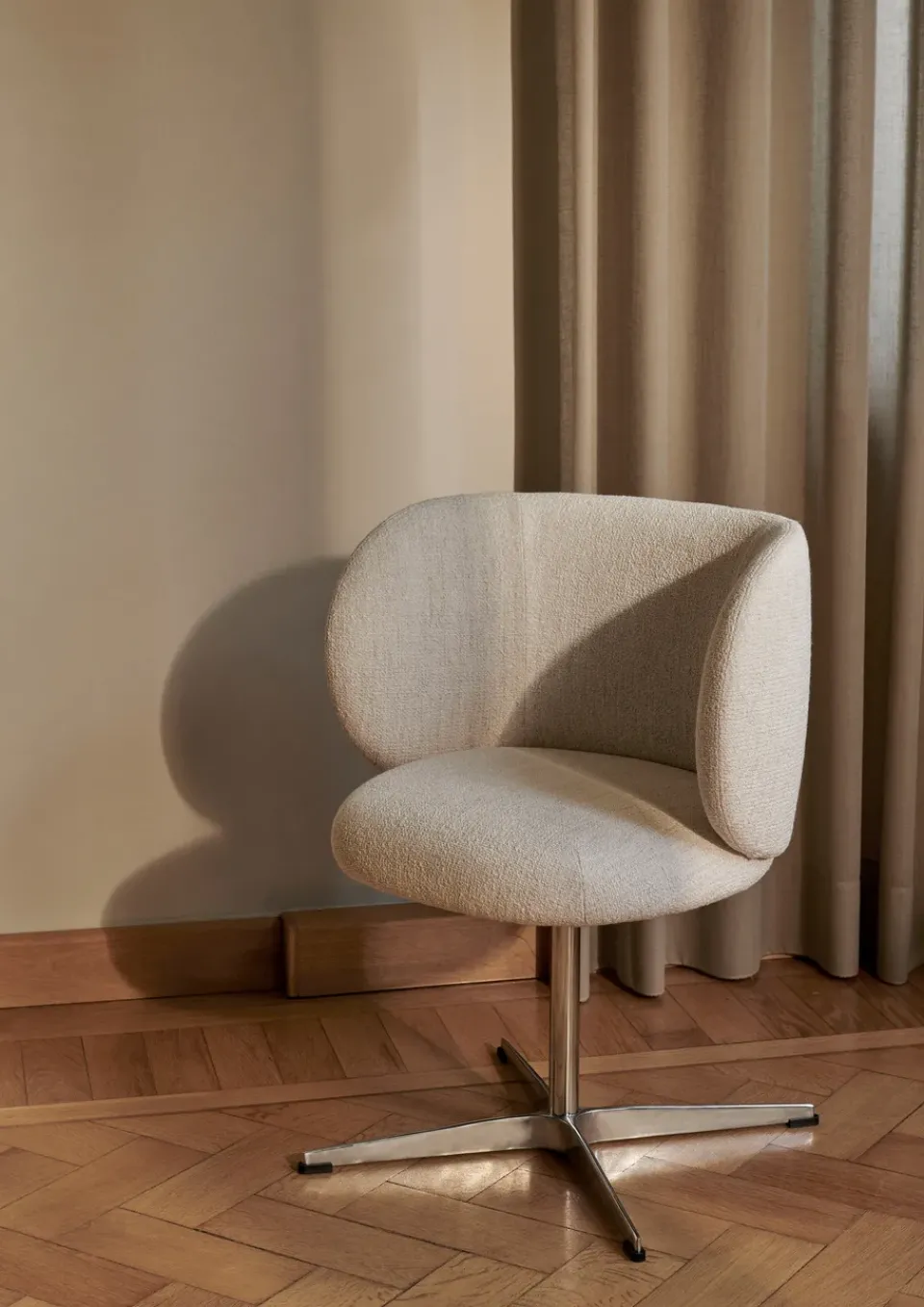 Silla Rico dining chair swivel bouclé, Off-white*Ferm Living Discount