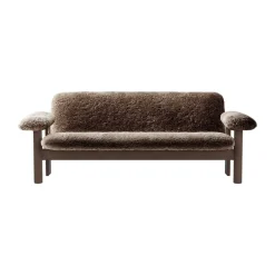 Sofá Brasilia 2 plazas, Dark oak-Sahara sheepskin curly*Audo Copenhagen