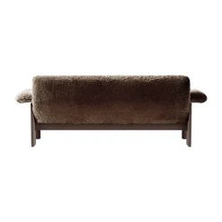 Sofá Brasilia 2 plazas, Dark oak-Sahara sheepskin curly*Audo Copenhagen