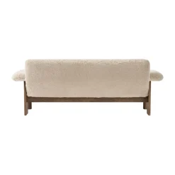 Sofá Brasilia 2 plazas, Walnut-Nature sheepskin curly*Audo Copenhagen Hot
