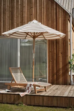 Sombrilla Hisshult Ø270 cm, stripe-teak*1898 Clearance