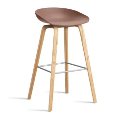 Taburete alto About a Stool 32 con base de roble lacado 2.0, Soft brick-soporte de acero inoxidable*HAY Clearance