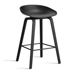 Taburete bajo About a Stool 32 con base de roble 2.0, - soporte de acero*HAY New
