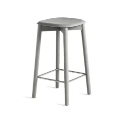 Taburete bajo Soft Edge 32, Soft grey-soft grey estructura de roble/exoesqueleto de roble*HAY Discount
