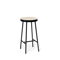 Taburete bar Be My Guest, Ratán, base de acero en color negro*Warm Nordic Outlet