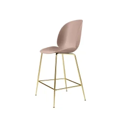 Taburete bar Beetle bajo, Sweet pink, base de latón*GUBI Clearance