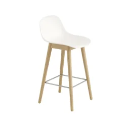 Taburete bar con respaldo Fiber 65 cm, Natural white-patas de roble*Muuto Outlet