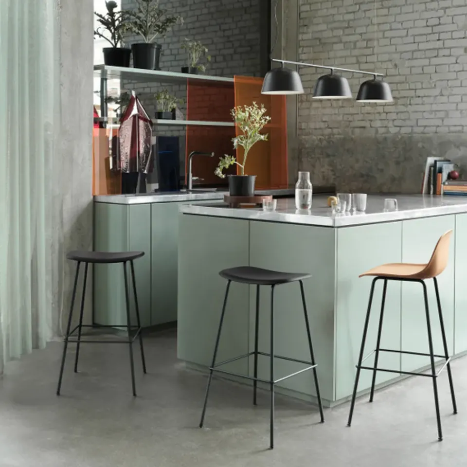 Taburete bar Fiber patas metálicas, Refine leather black-Black*Muuto Best