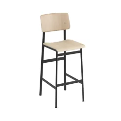 Taburete bar Loft, Oak, alto, base de acero en color negro*Muuto Sale