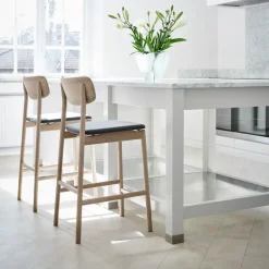 Taburete bar Prima Vista, Tela blues 9833 , estructura de abedul aceitado blanco*Stolab