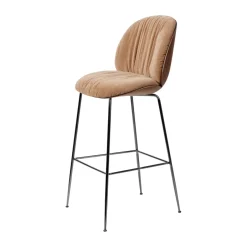 Taburete Beetle Soft 75 cm frontal tapizado, Belsuede Dedar 132, nogal lacado-cromo negro*GUBI Sale