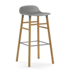 Taburete de bar con patas de roble Form ,*Normann Copenhagen Hot