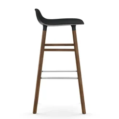 Taburete de bar con patas de nogal Form,*Normann Copenhagen Clearance