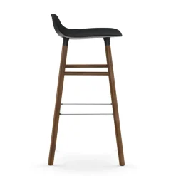 Taburete de bar Form Chair con patas de nogal,*Normann Copenhagen Discount