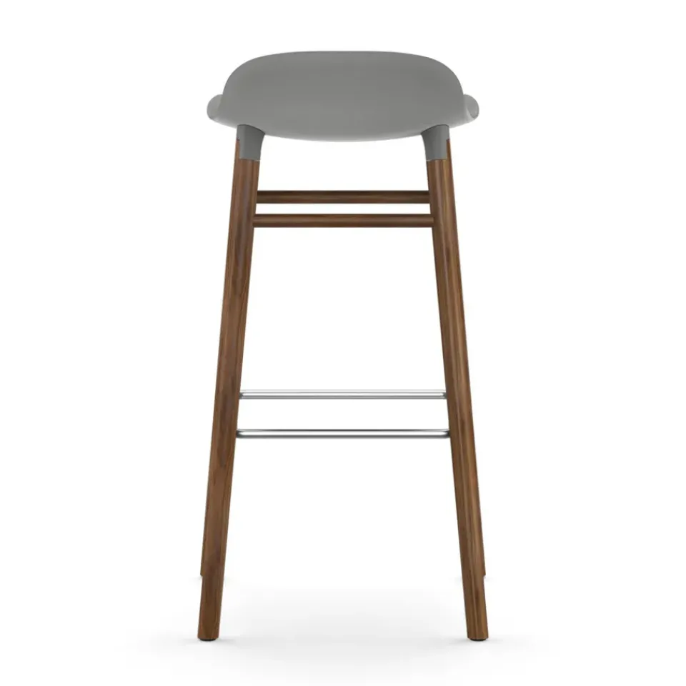 Taburete de bar Form Chair con patas de nogal,*Normann Copenhagen Outlet