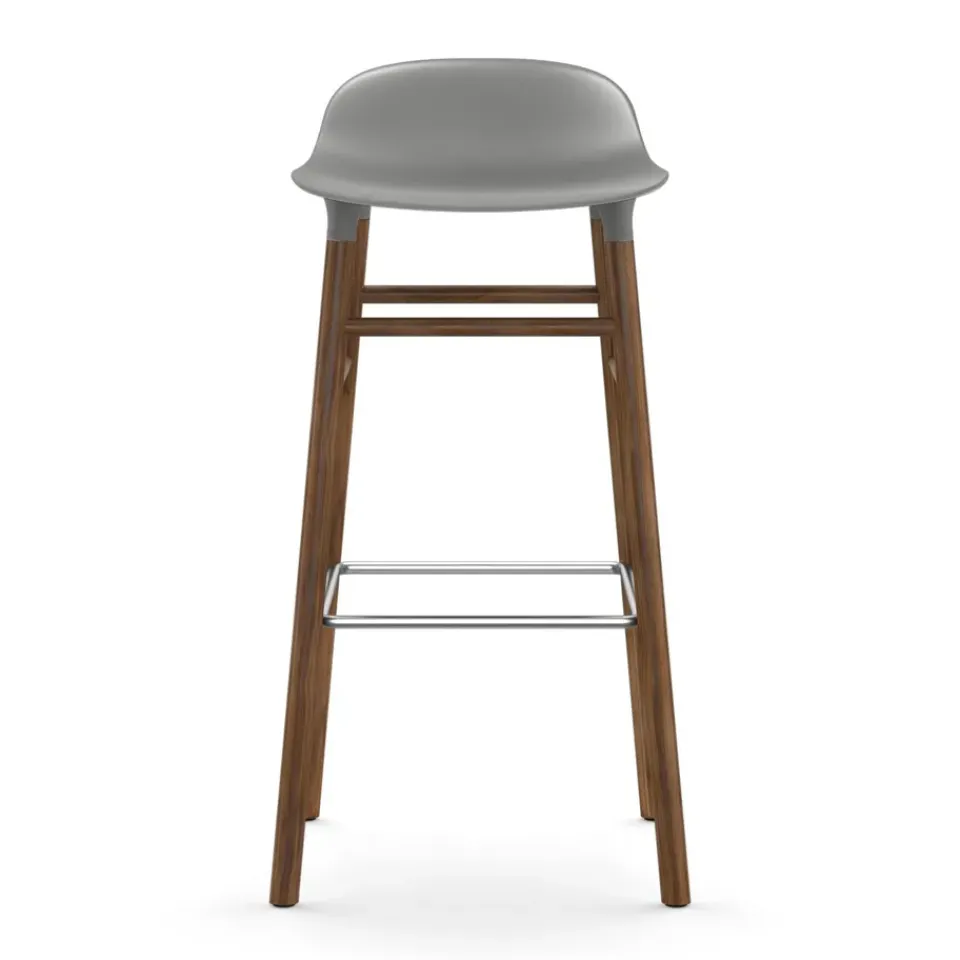 Taburete de bar Form Chair con patas de nogal,*Normann Copenhagen Outlet