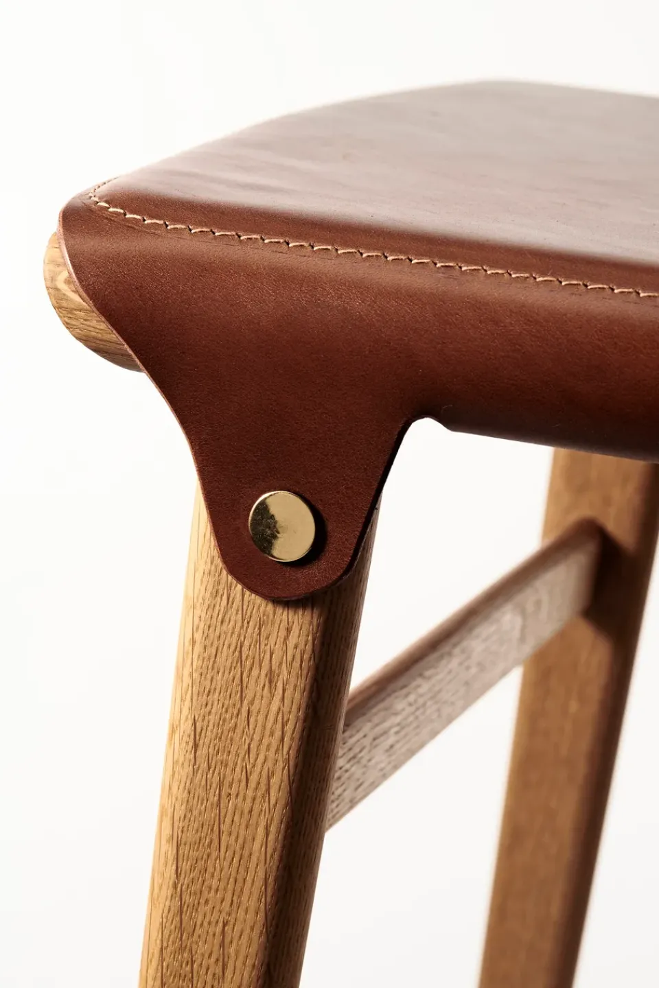Taburete de bar Hedda, Roble-pure-cuero Tärnsjö cognac*Gärsnäs Outlet