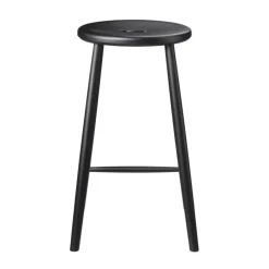 Taburete de bar J27C Counter, Beech black painted*FDB Møbler