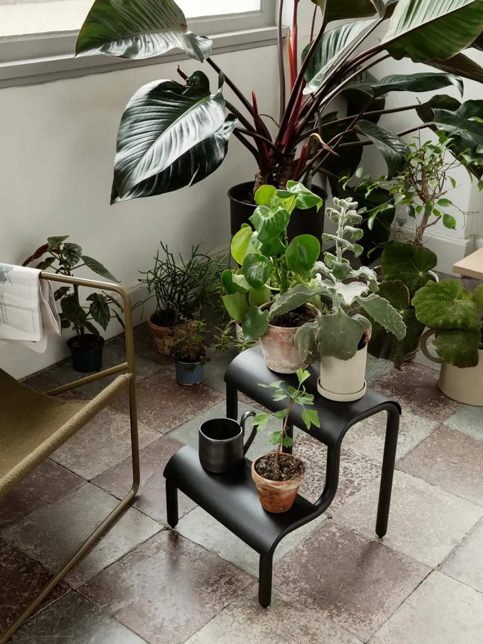 Taburete escalera Up, Black*Ferm Living Clearance