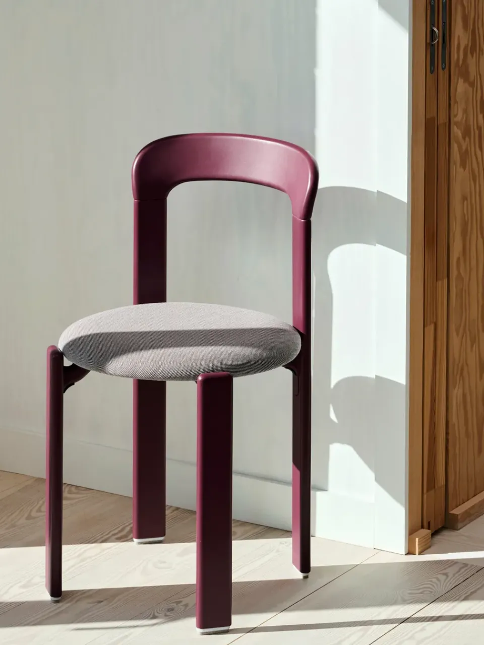 Taburete Rey tapizado 75 cm, Steelcut Trio 416-grape red*HAY New