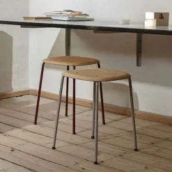 Taburete Soft Edge 70, soft grey, estructura de acero negra*HAY Sale